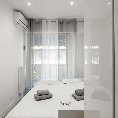 Gorgeous - Near - 2br 6p Appartement Antibes